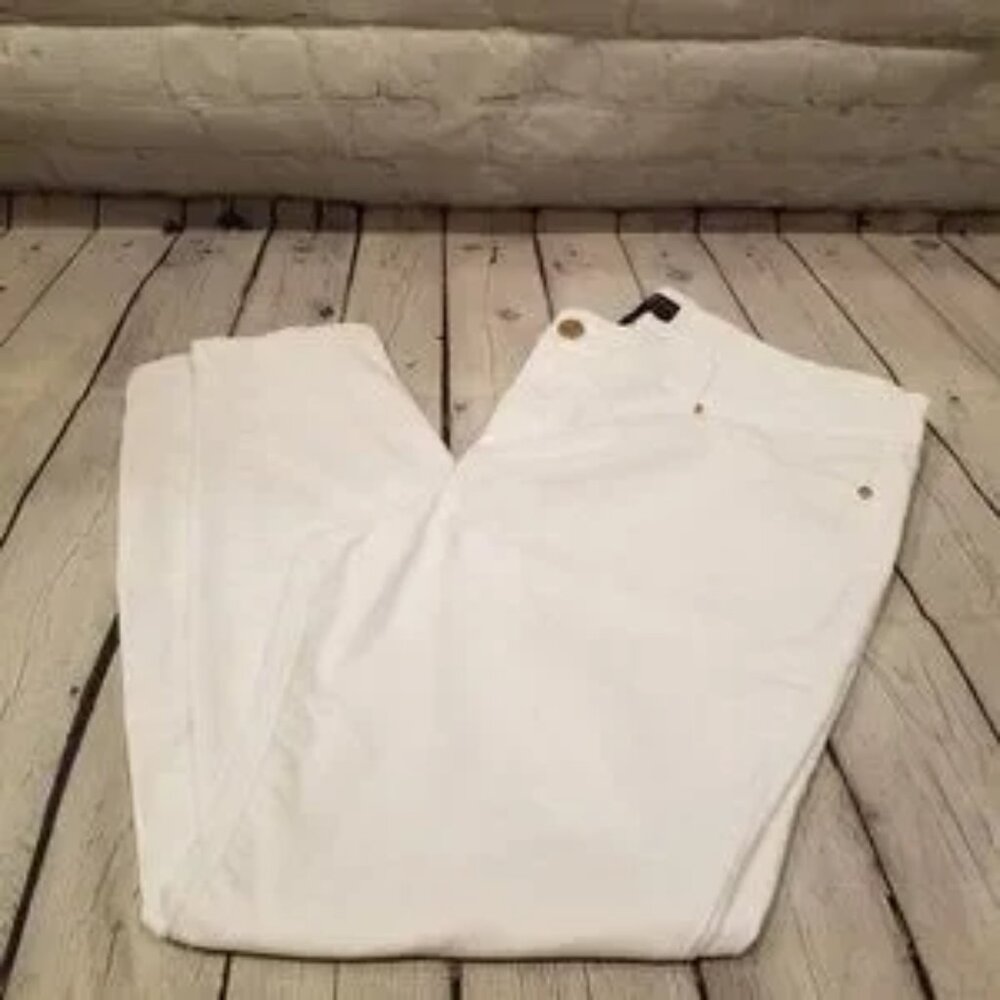 FOREVER 21 plus white jeans straight leg
